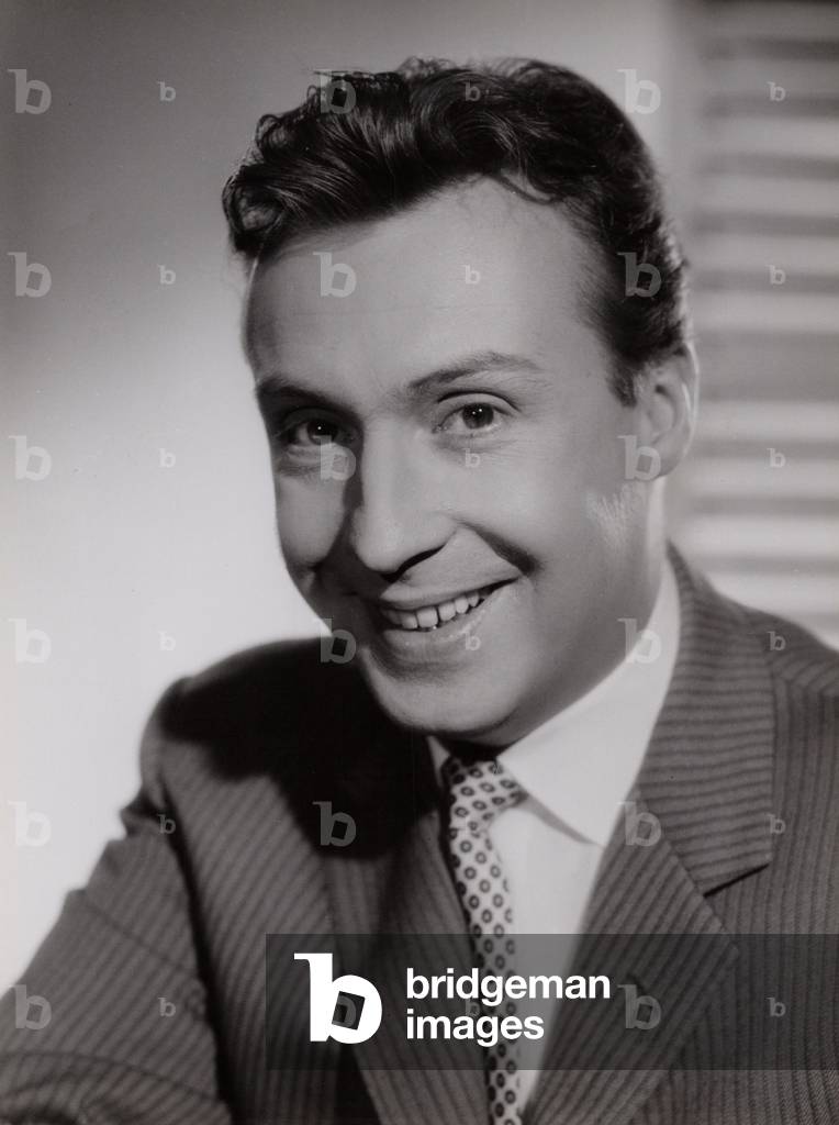 Attore, cantante e intrattenitore austriaco Peter Alexander, Germania 1958 (foto in b/n)