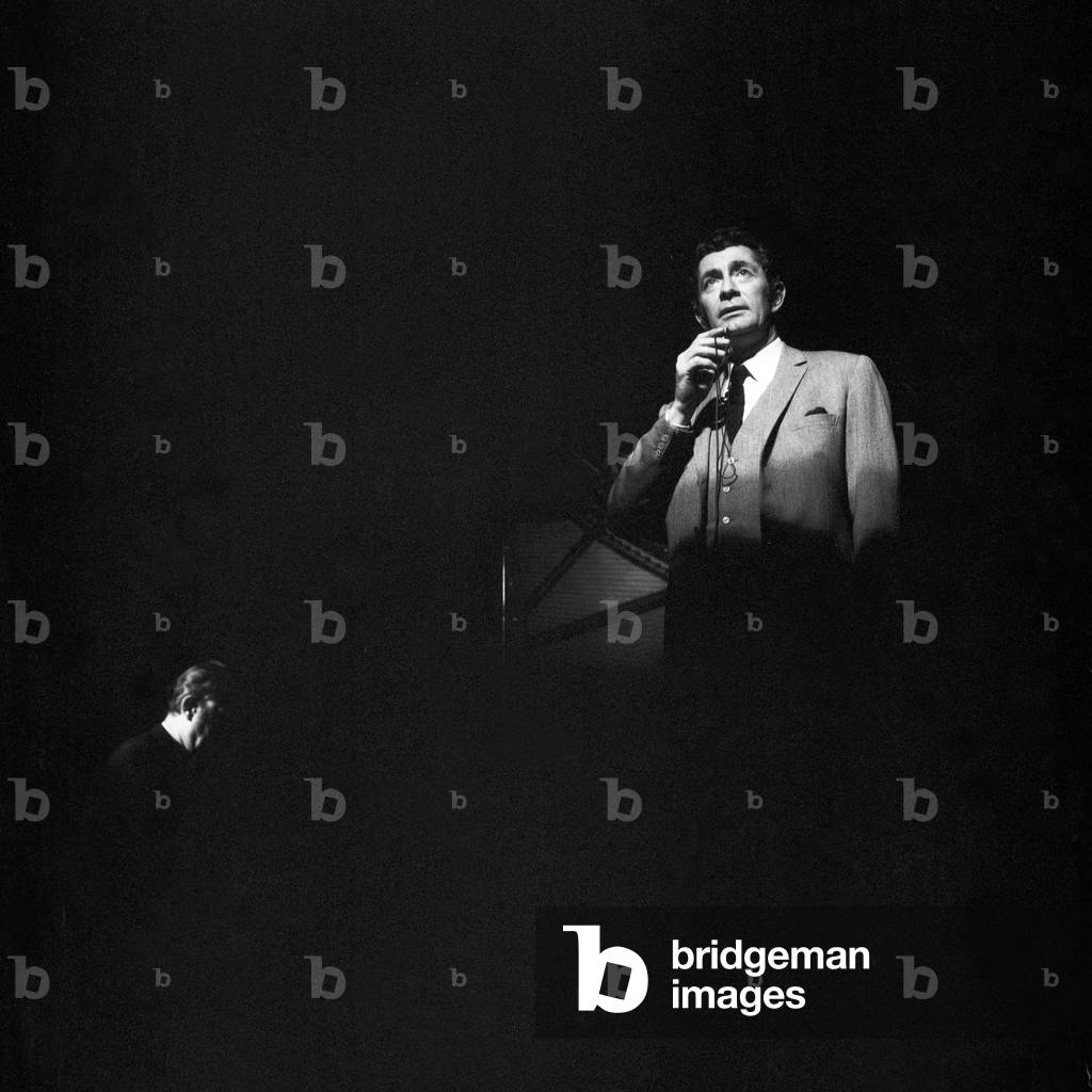 Chanteur et compositeur français Gilbert Becaud, b/w