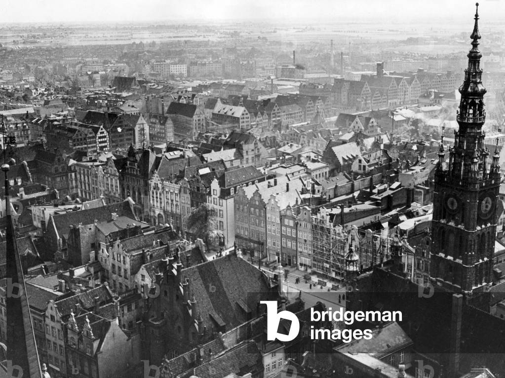 Immagine di Fotografia "Veduta sul Municipio" 1939 di German Photographer, b/w