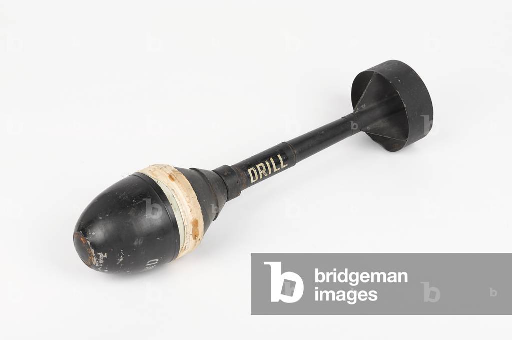 4inch Blacker Bombard dummy projectile, c.1940 (drill ammunition) by