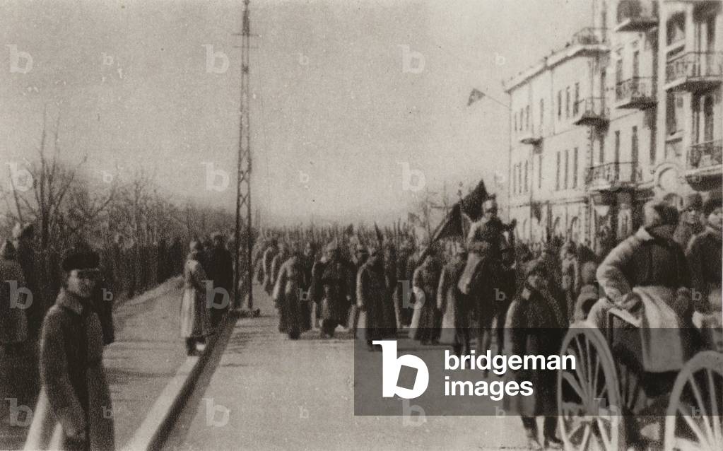 Image de Photographie représentant Armée populaire révolutionnaire soviétique dans les rues de Vladivostok 192
