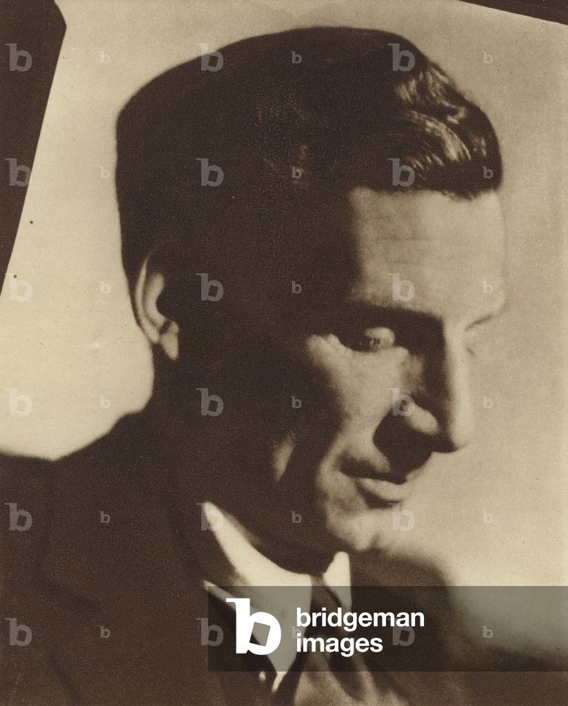 Siegfried Sassoon, poeta inglese (foto b/n)