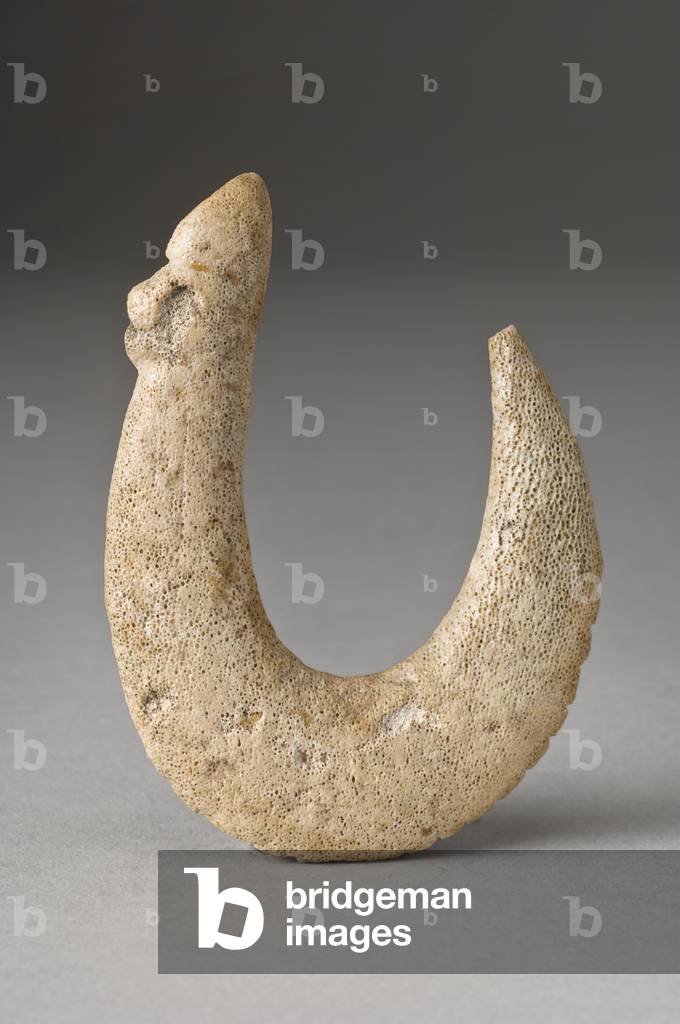 Image of Matau, Moriori fishhook, 18th century or earlier (whalebone) by  New Zealand School