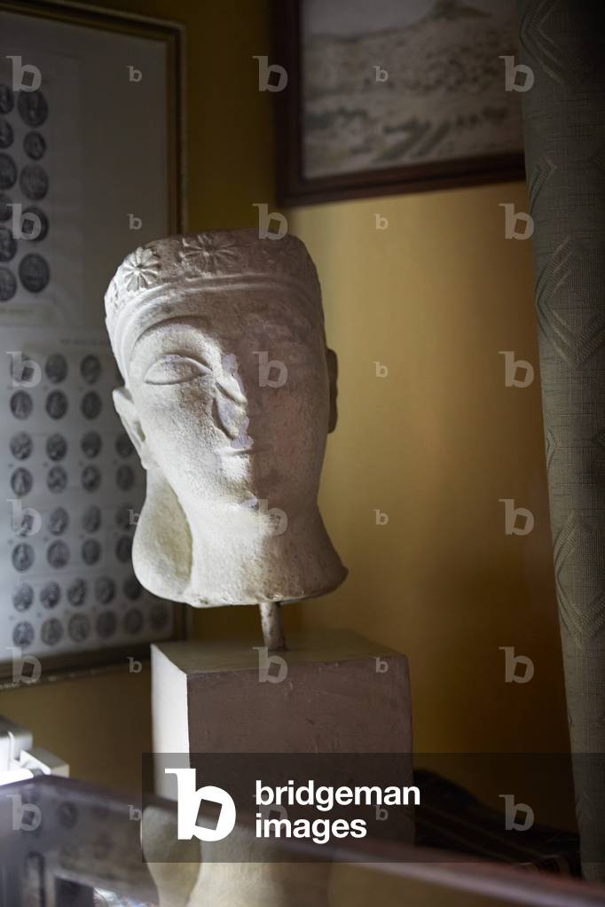 Büste von Kouros, Ethnographisches Museum, Paphos, Zypern (Foto)