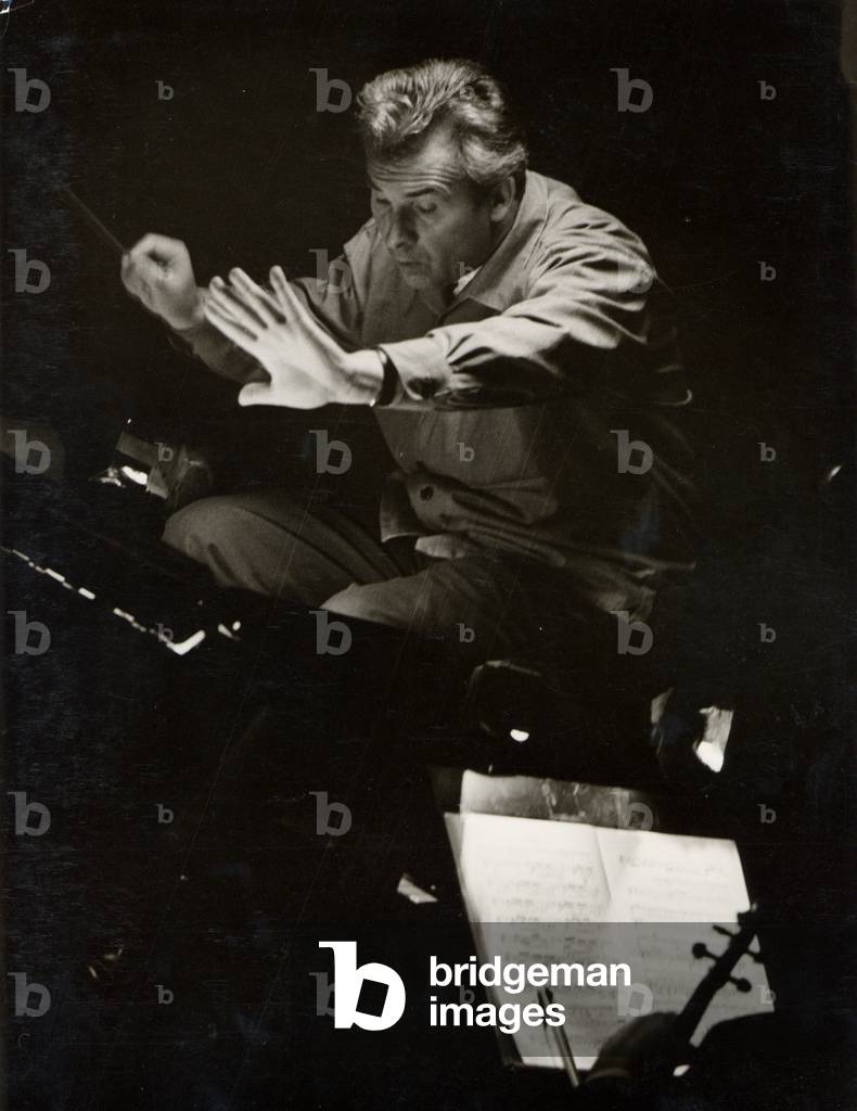 Rudolf Kempe conducting at