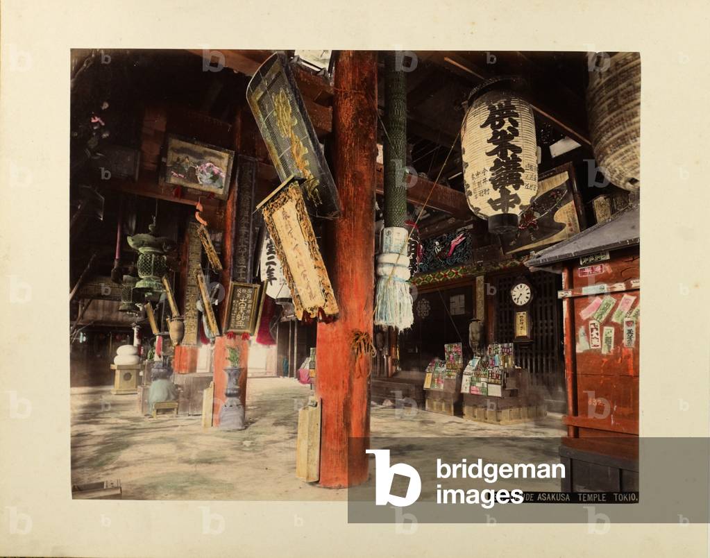 Bild von Fotografie "Inside Asakusa Temple", 19. Jahrhundert von Japanese Photographer