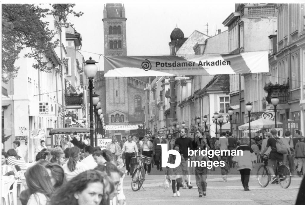 Bild von Fotografie "Brandenburger Straße" 1992 von Christel Köster