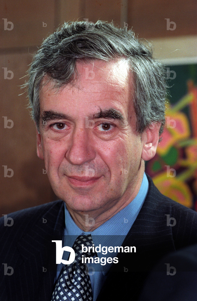 Bild von Fotografie "Kulturstaatsminister Michael Naumann (Deutschland SPD) während einer Kabinettssitzung …" 