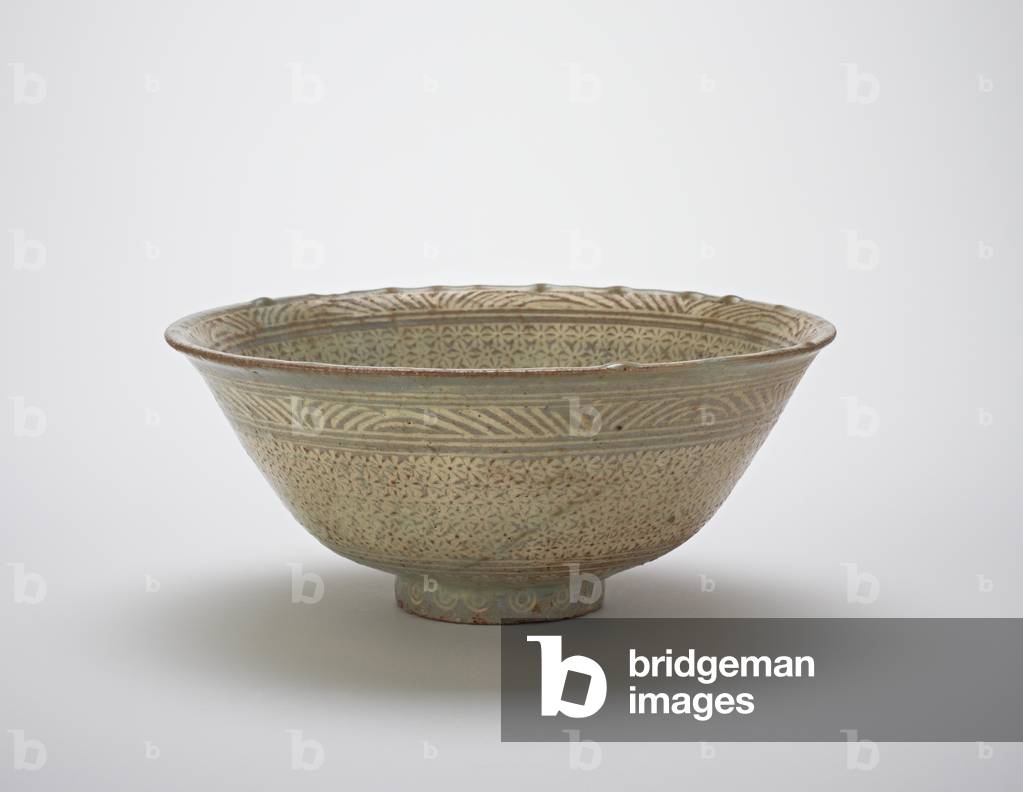 Bowl, mid 15th century (stoneware with white inlay under transparent, pale blue glaze)