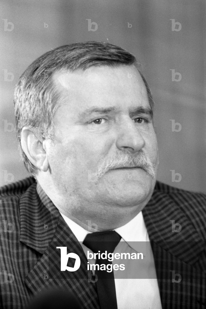 Image of Photography depicting Lech Walesa (Poland Chairman of Solidarity) during a press conference as part o