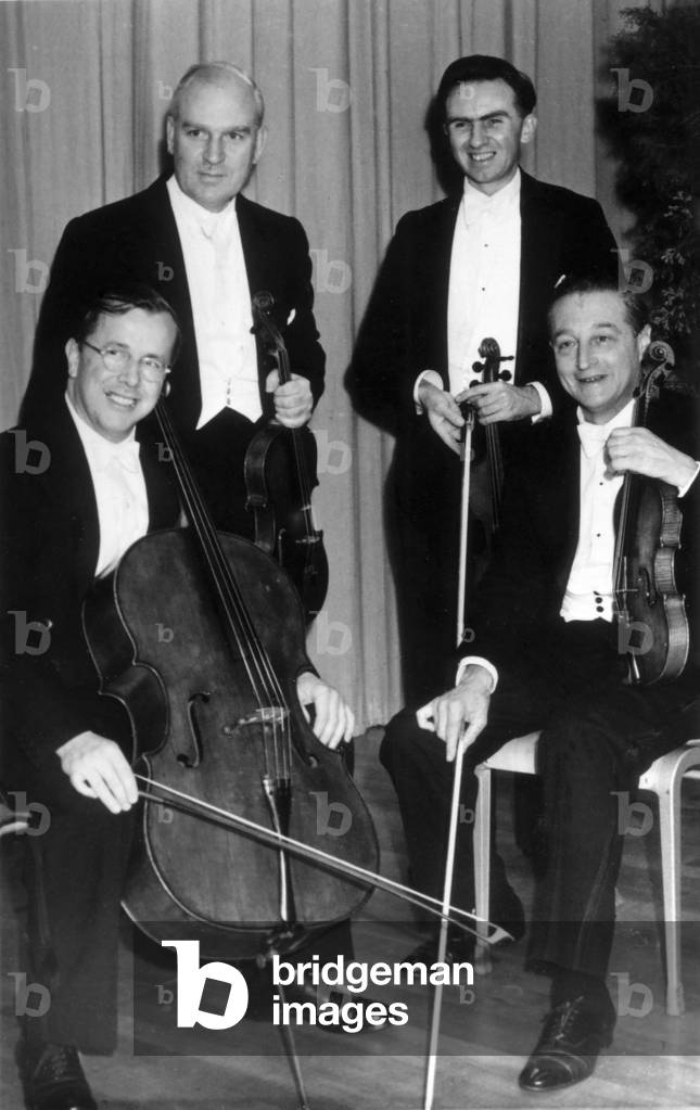 Immagine di Fotografia "Turner Quartet - Sydney Errington (viola) Hugh Bradley (violino) Paul Ward (violoncell
