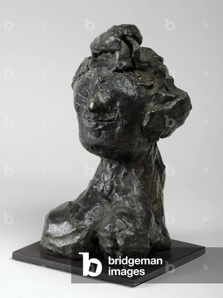 "Smiling Head III (Smiling Woman)", 1956 di Anthony Caro, b/w