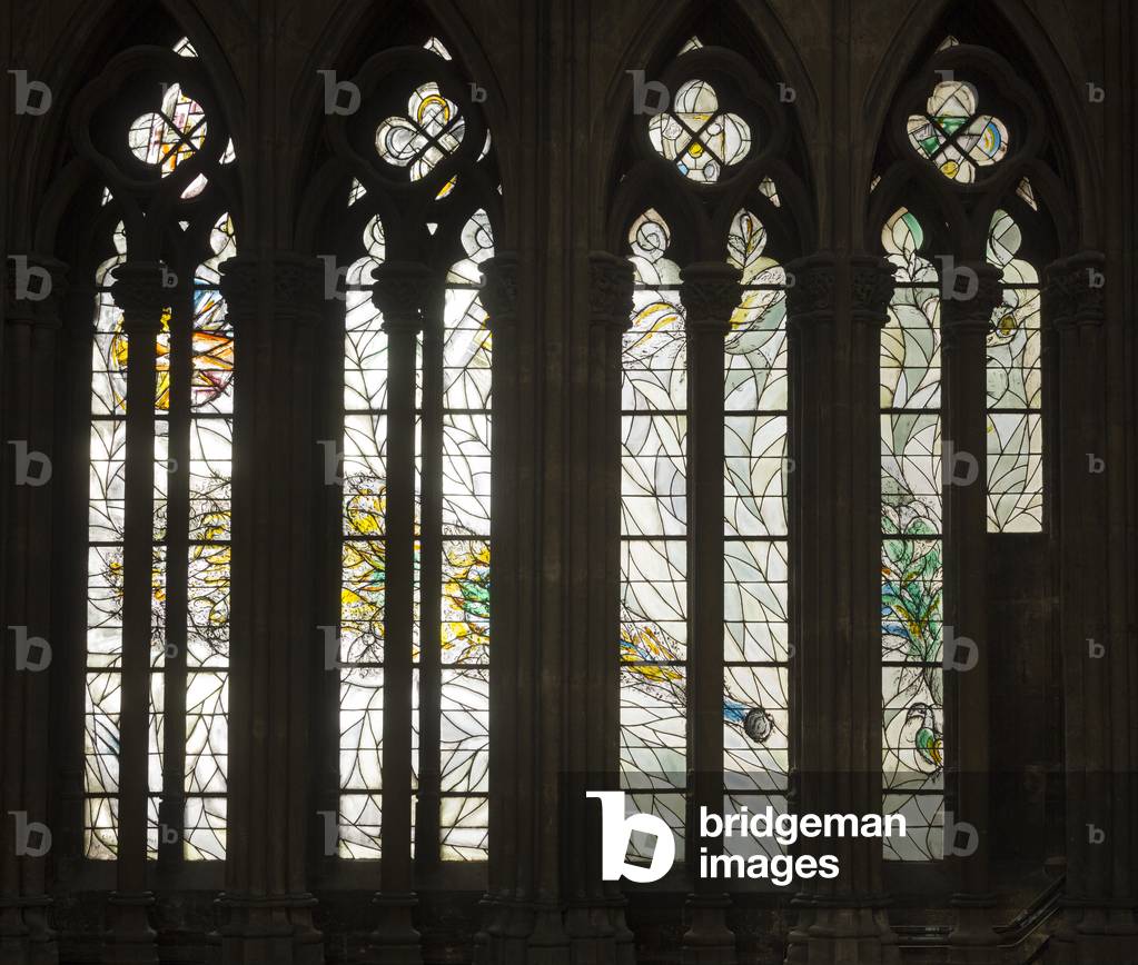 "North Transept Buntglasfenster. Der Stephansdom in Metz"