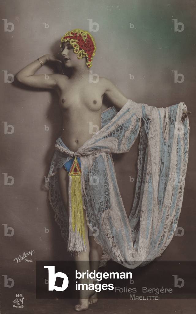 Maguitte, Tänzerin bei den Folies Bergere (Farbfoto)