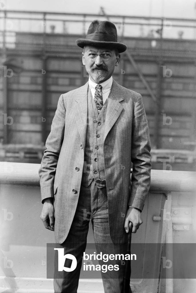 Bild von Fotografie "Otto Wiedfeldt" 1920, b/w