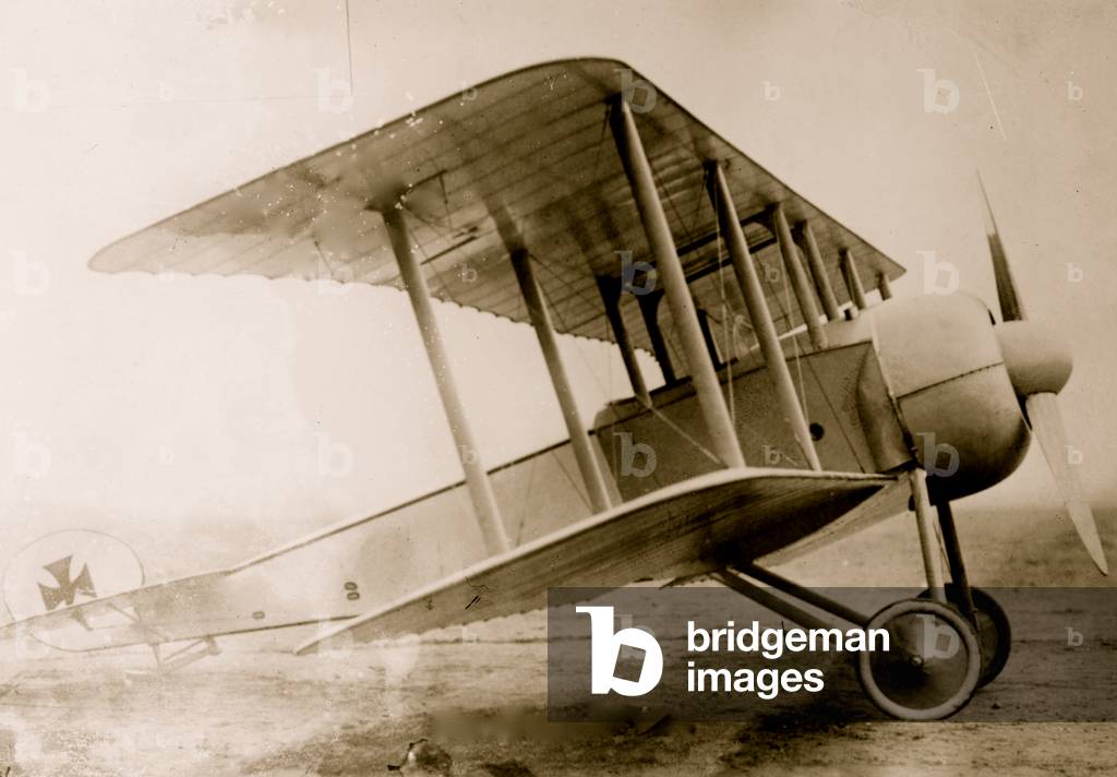 Immagine di Fotografia "Tedesco Bi-plane tipo Ago (foto)" 1914 di Unknown photographer, b/w