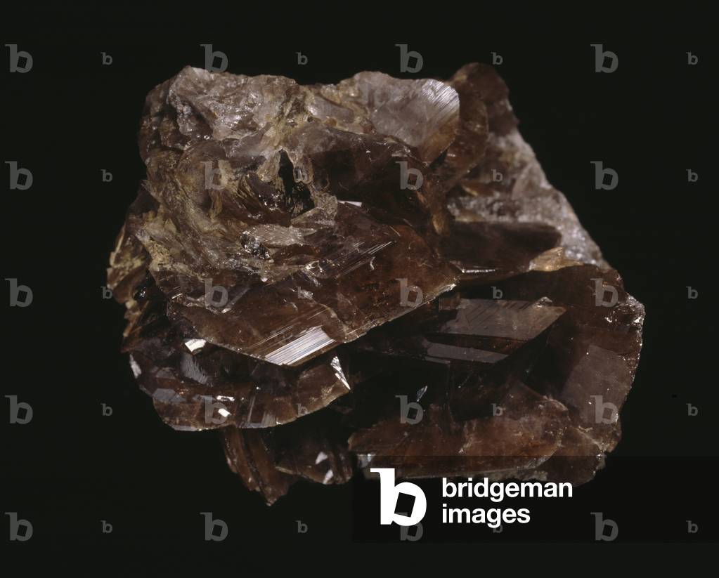 "Axinite (Foto)"