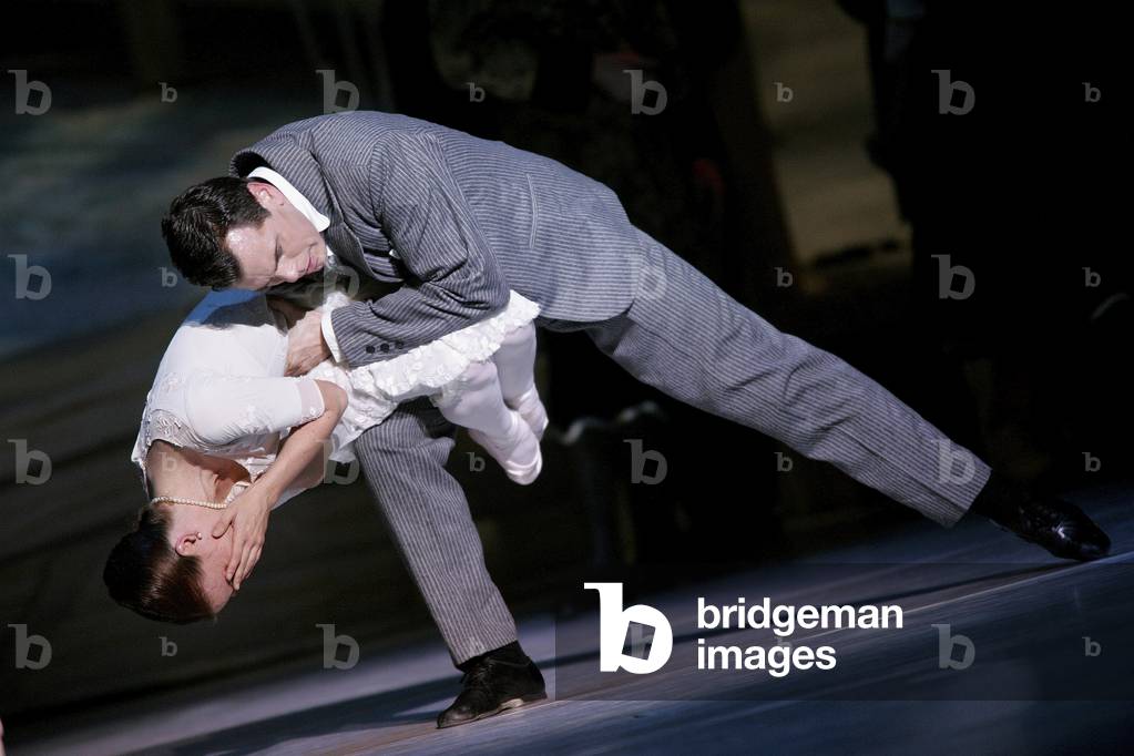 Swan Lake - scene (photo) by Tristam Kenton