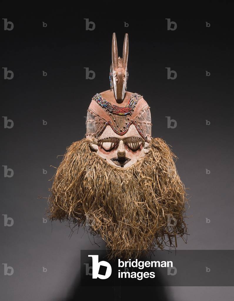 Suku Helmmaske (Tier- & Gemüsefasern, Holz und Bast)