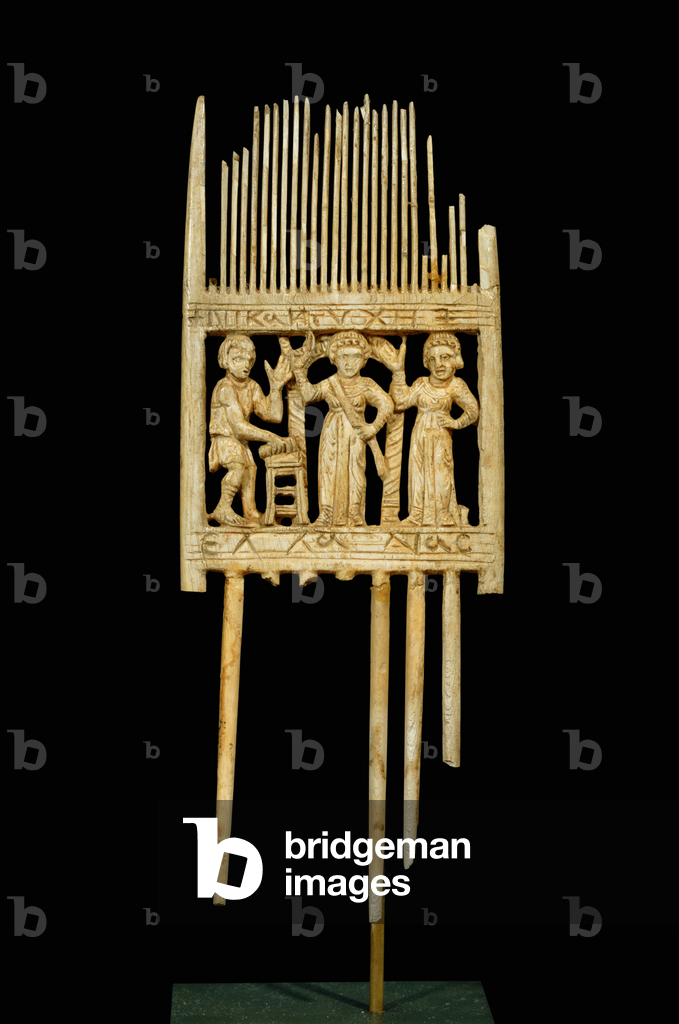 Helladia' s comb, Egypt, Byzantine period (ivory)