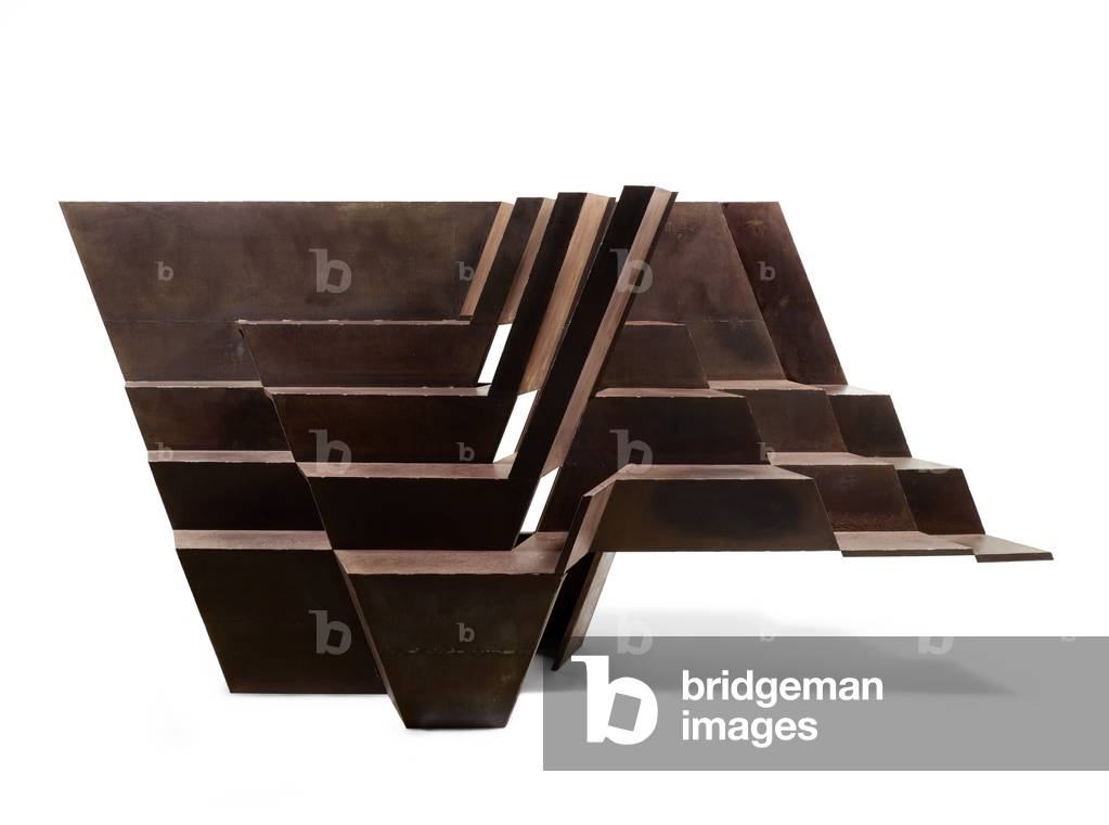 Terrazas de Machu Picchu [Terrassen von Machu Picchu], 1984 (oxidiertes Eisen)