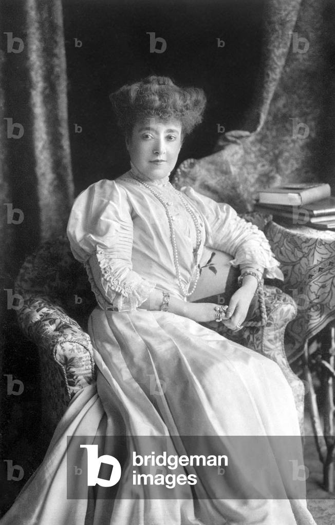 Adelina Patti (1843 - 1919), b/w