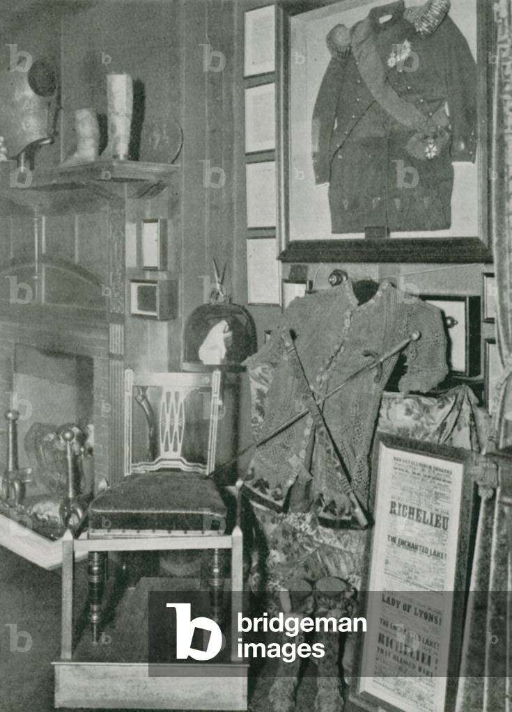 Museum für Irving und andere Relikte im Aldwych Theatre (s/w Foto)