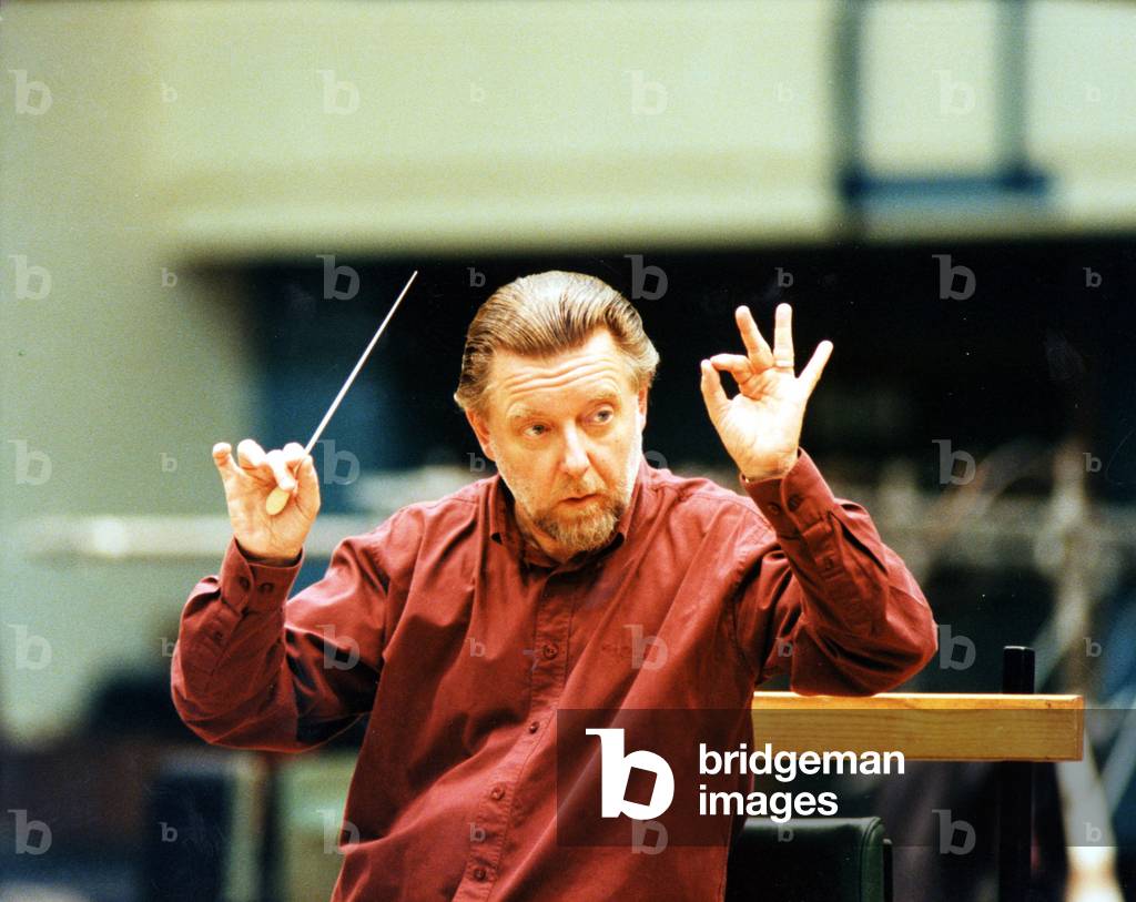 Sir Andrew Davis dirige