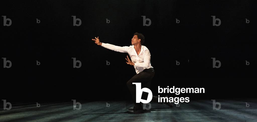 Bild von Fotografie "Acosta Danza Debüt bei Sadler's Wells. London" von Tom Bowles