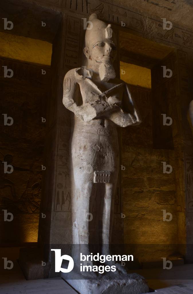 Ägyptische Kunst. Großer Tempel der Ramses II (1290-1224 v. Chr.). Beerentempel in den Felsen geschnitzt. Abu 