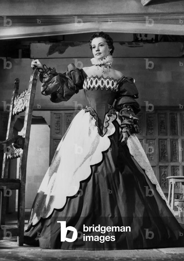 Image of Photography depicting La Reine Margot De Jeandreville Avec Jeanne Moreau 1954 (b/w photo) 1954, b/w