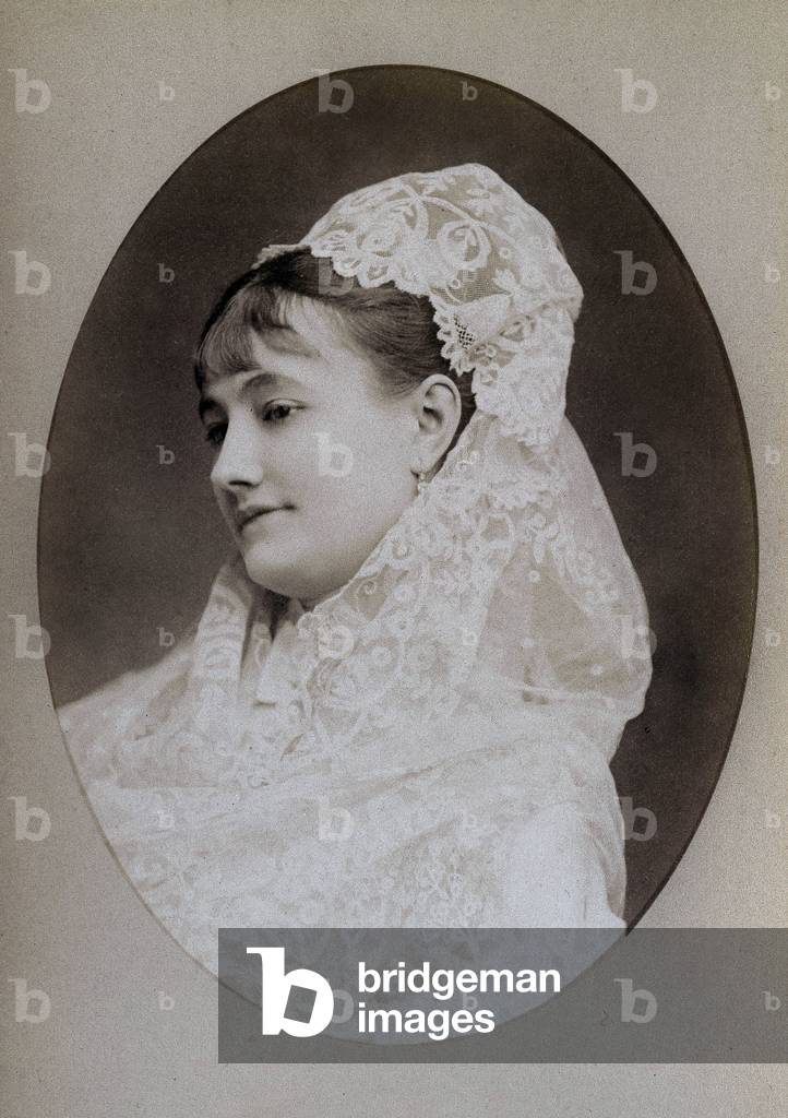 Young french comedian wearing lace