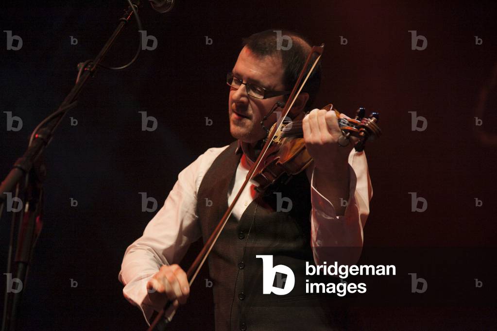 Immagine di Fotografia "Chris Stout violinista al concerto Celtic Connections 2013 20th Celebration" di Paulin