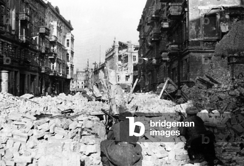Immagine di Fotografia "Fine della guerra - Battaglia per Berlino 1945 (foto)" 1945