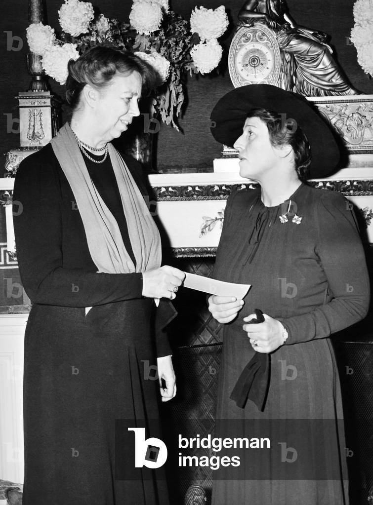 Eleanor Roosevelt & Pearl Buck (b/w photo)