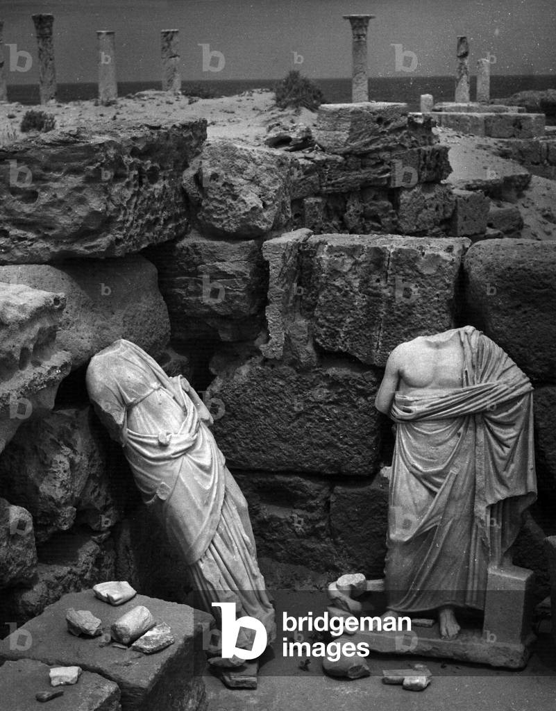 "Die antike Stadt Leptis Magna in Libyen (s/w Foto)", b/w