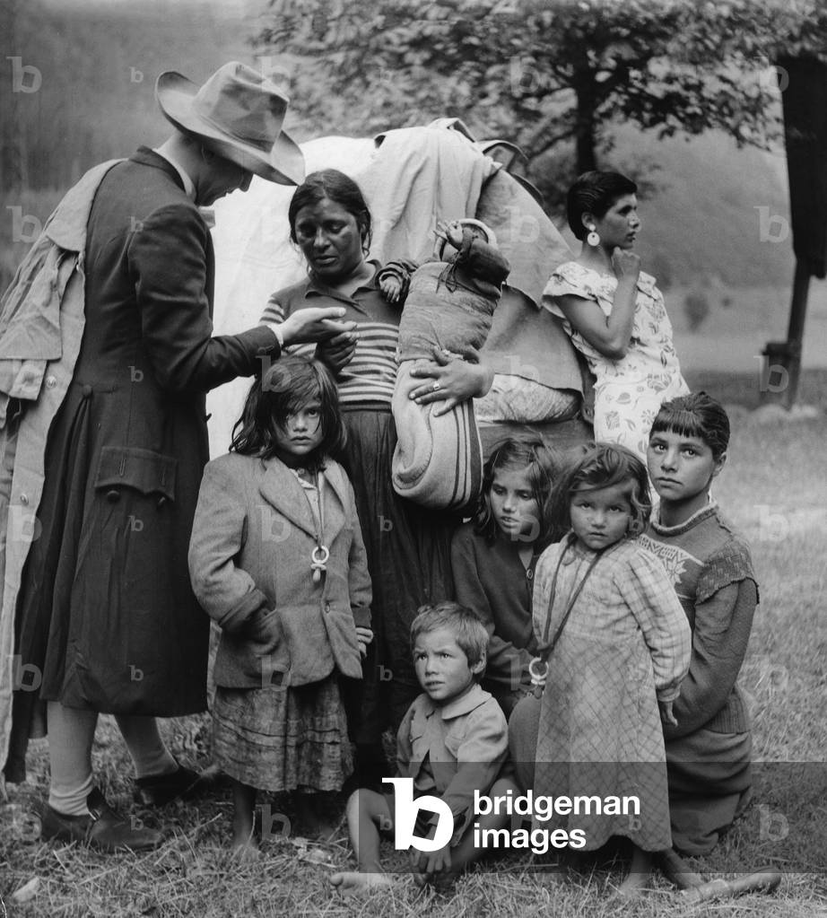 "Zigeuner in Deutschland", b/w