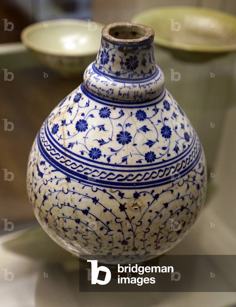 "Tagliare la bottiglia con sottosmalto da Iznik" 1501