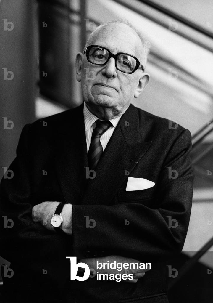 Bild von Fotografie "Maurice Schumann" von Louis Monier, b/w