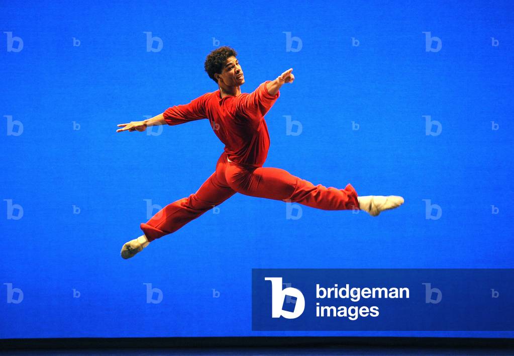 "Carlos Acosta in Suite di Danze (foto)" di Tristam Kenton