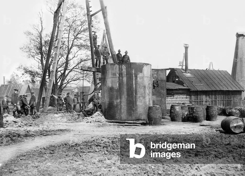 Production de pétrole en Allemagne, 1904 (b/w photo)