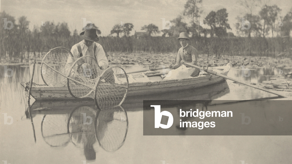 Immagine di Fotografia "Impostazione della rete di prua" 1886 di Thomas Frederick Goodall