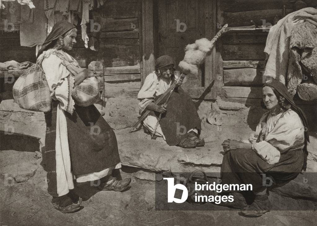 Immagine di Fotografia "Romania: a Salciua de Jos (foto b/n)" di Kurt Hielscher
