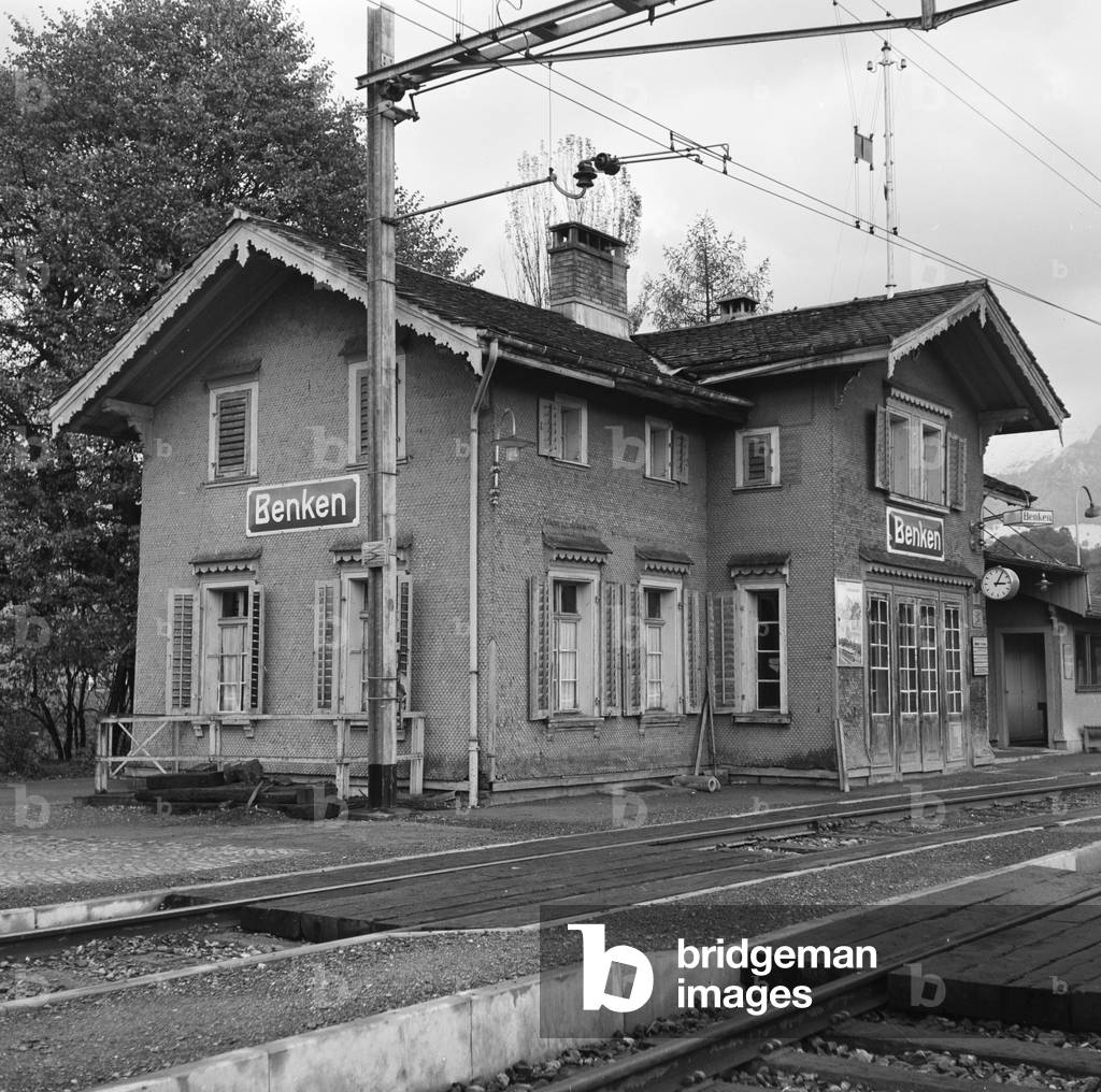Image of Switzerland Benken Railway Station (b/w photo)