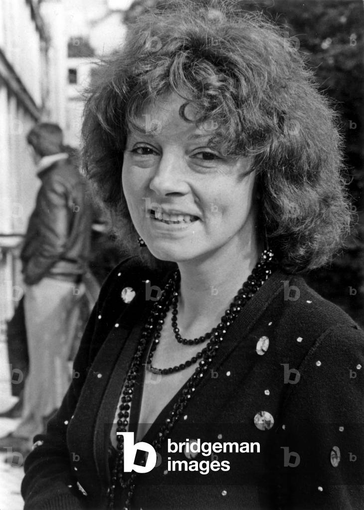 Bild von Fotografie "Die französische Schriftstellerin Regine Deforges in Paris 18. Mai 1983 (Foto)" 1983, b/w