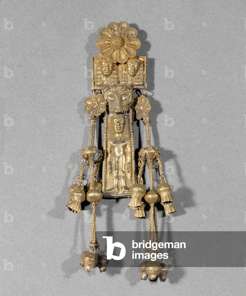 Image of Sculpture depicting Pendant with ornaments … by Erich Lessing