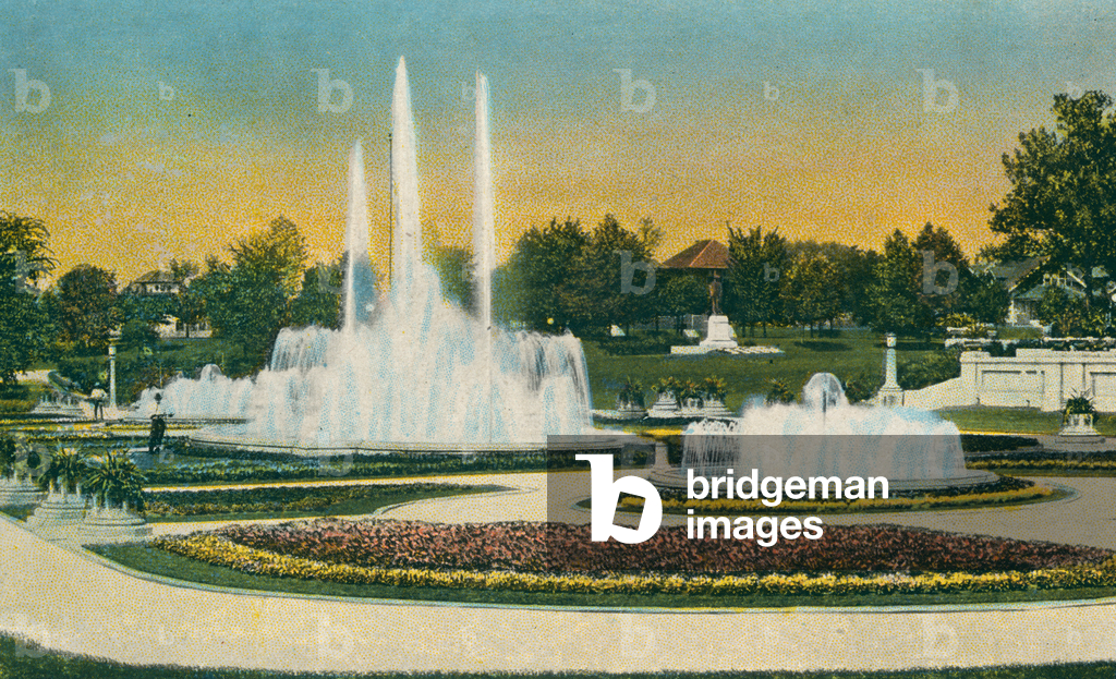 Immagine di Fotografia "Indianapolis: Fontane nei giardini sommersi" 1901 di American Photographer
