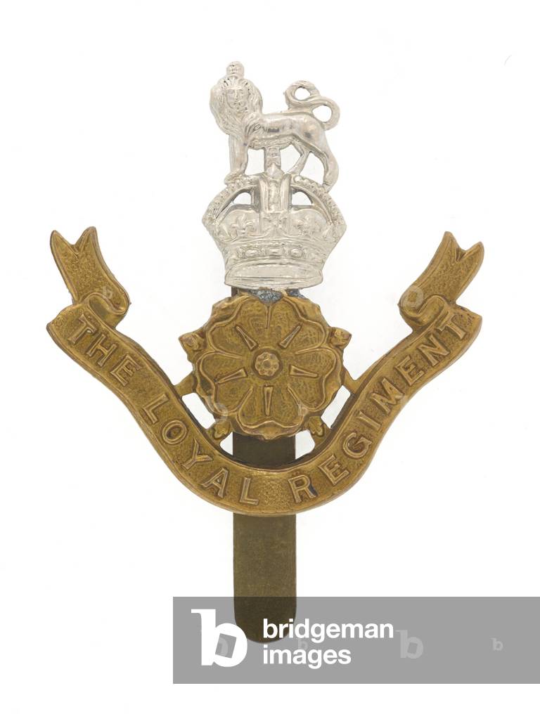 Cap badge by English Artist, b/w