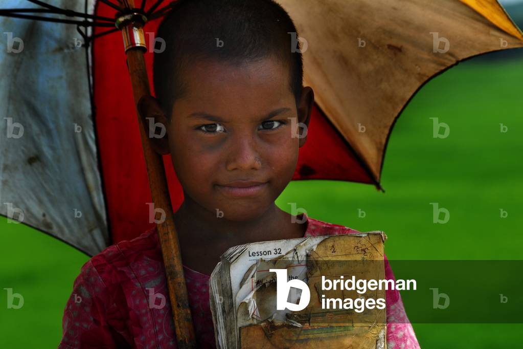 Immagine di Fotografia "Ritratto di una ragazza della scuola. Coxs Bazar"