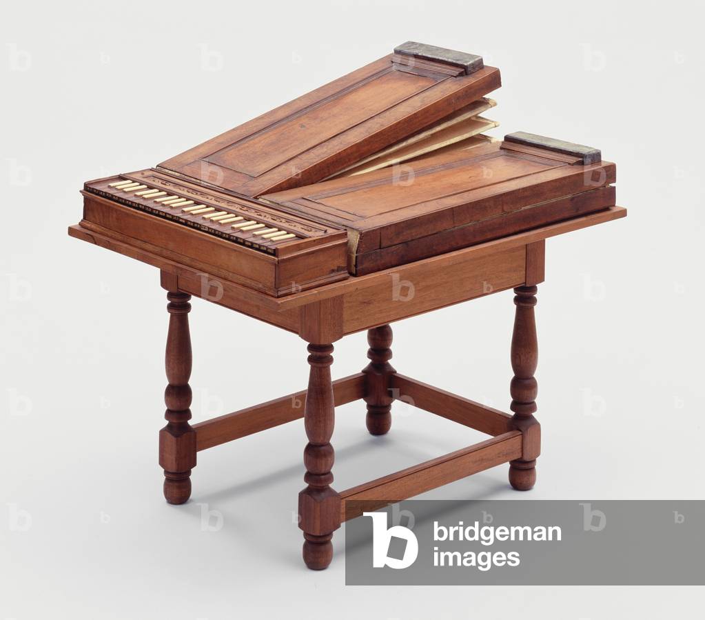 Regal 1692 by Simon Bauer